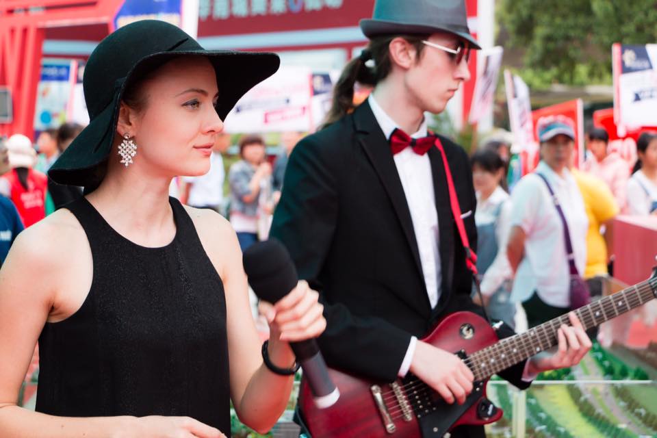 Поїхати до Китаю і відчути себе королем: як вінничани підкорюють Піднебесну українською музикою