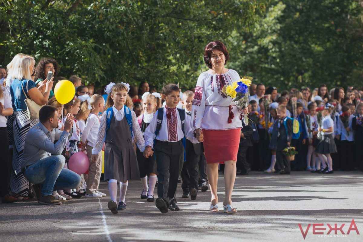 Майже 5 тисяч учнів у Вінниці отримають «Набір першокласника» до Дня знань