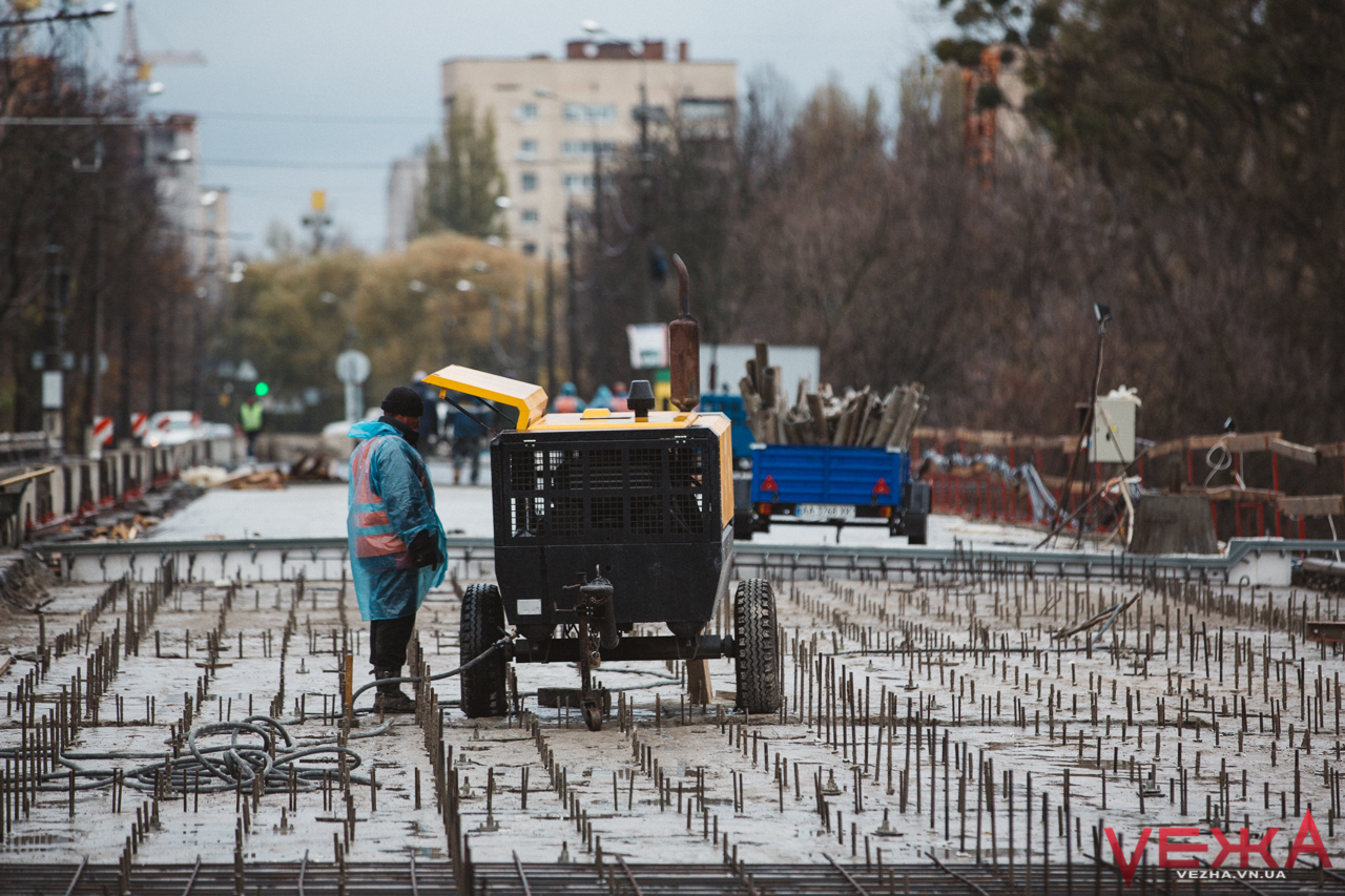 Коли насправді відкриють Київський міст для всього транспорту – коментарі чиновників