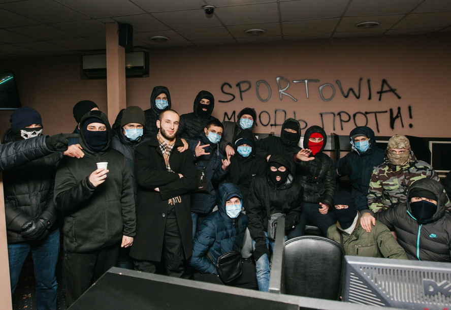 Знищити “ігровий наркотик”: у Вінниці активісти атакували черговий гральний салон