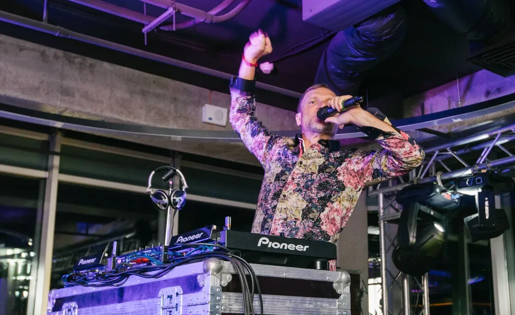 DJ Skrypka: лідер гурту “ВВ” у Вінниці став за діджейський пульт. ФОТОРЕПОРТАЖ