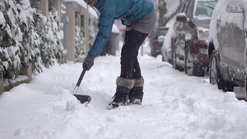 У Вінниці починають штрафувати підприємців за неприбраний сніг