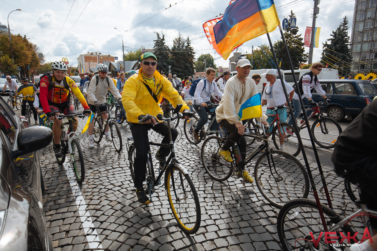 День пам’яті на двоколісних: вінницька велоспільнота вшанує героїв війни