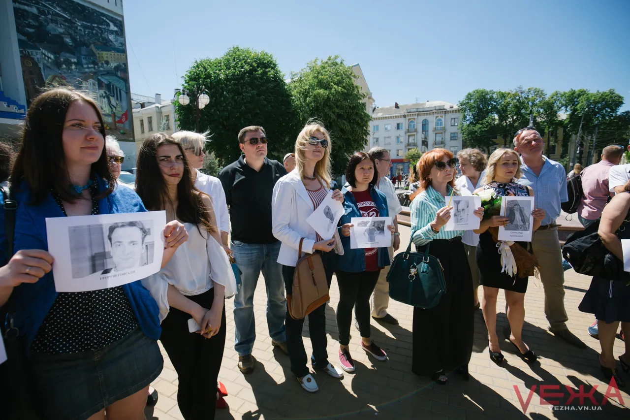 Вінницькі журналісти влаштували мітинг-реквієм за загиблими колегами