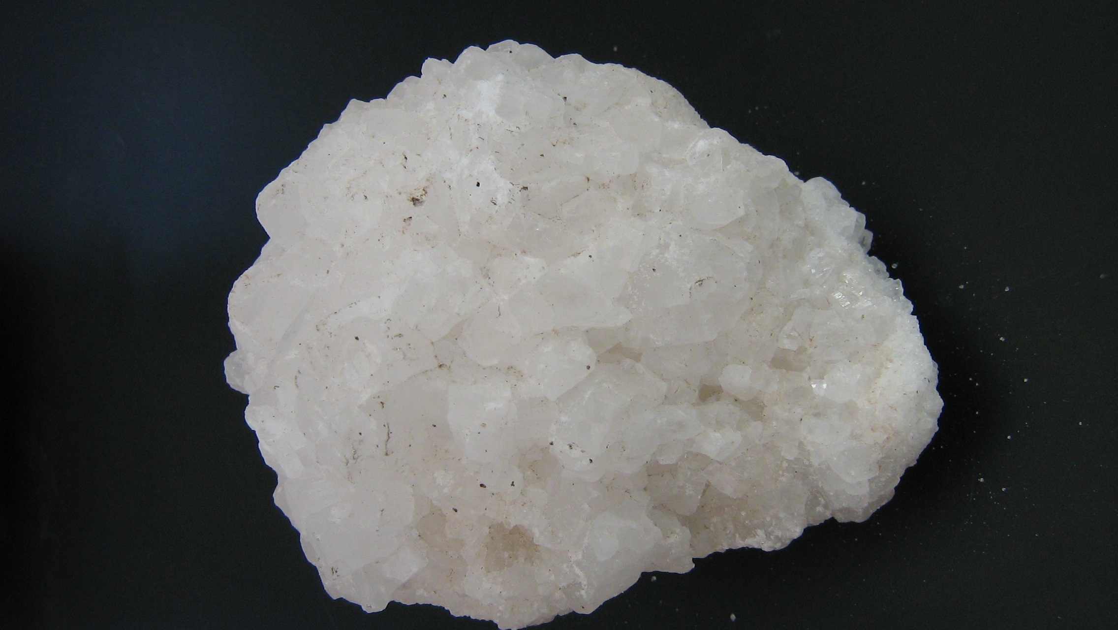 Без солі: у Вінниці тестуватимуть новий мінерал для боротьби з ожеледицею