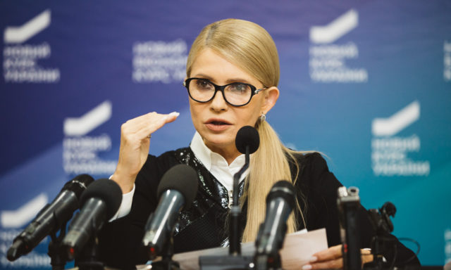 Тимошенко у Вінниці: “Будапештський формат”, безкоштовна медицина і газ по 12 доларів. ФОТОРЕПОРТАЖ