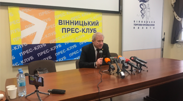 “Цирк на дроті”: в реєстрі виборців відзначають некомпетентність членів ДВК у Вінниці