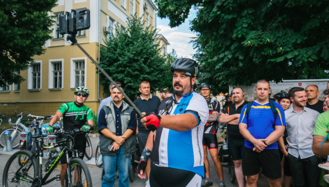 “Башенка – на мило!”: у Вінниці велосипедисти вимагали відставки голови Федерації велоспорту України. ФОТО, ВІДЕО