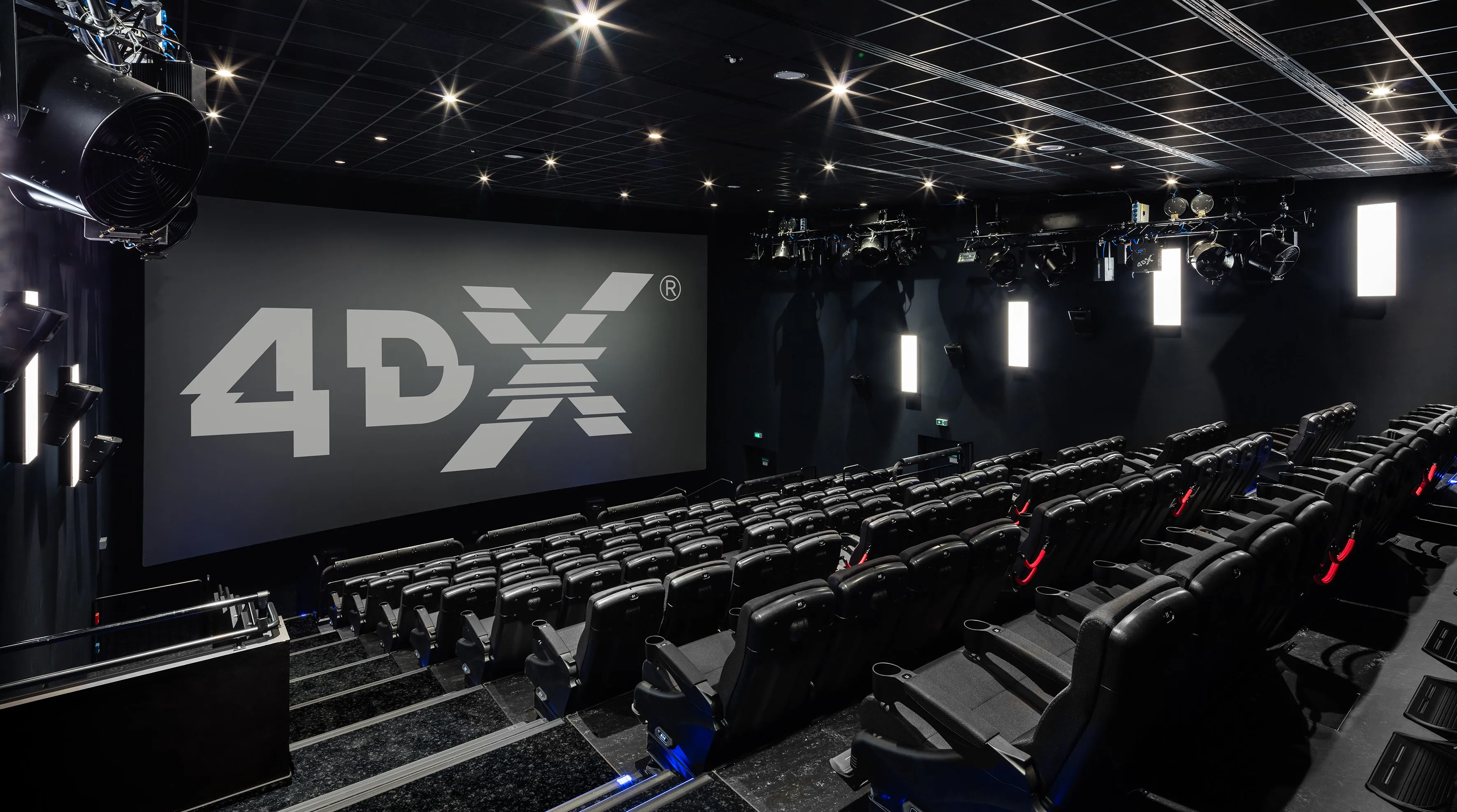 Did cinema. Зал 4dx в Синема парке. 4dx зал Синема парка. Зал 4дх в Синема парк. 4dx Филион.