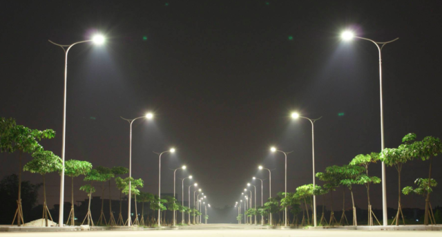 У Вінниці майже за 15 мільйонів модернізують освітлення на трьох магістральних вулицях