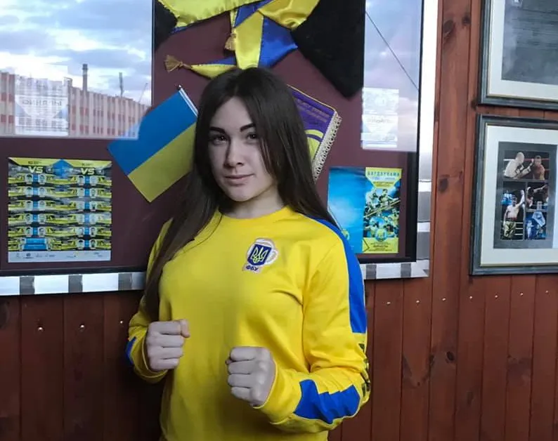 5de7c6b5f38c6 - Vежа