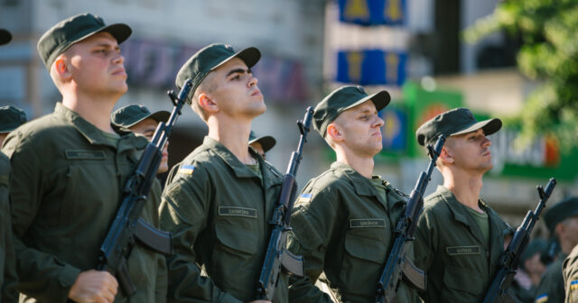 Голова Вінницької ОДА видав розпорядження про військовий призов 18-річних юнаків
