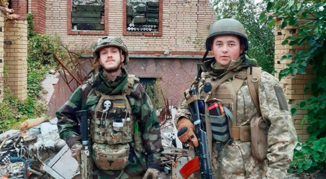 Двох бійців з Вінниці, які постраждали на фронті, нагородили відзнаками. ФОТО