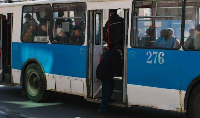 У Вінниці обмежили право пільговиків на безкоштовний проїзд в години-пік у громадському транспорті