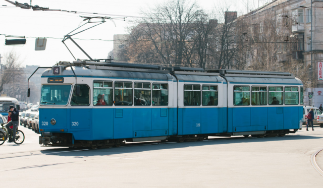 “Пасажиропотік у громадському транспорті Вінниці зменшився втричі”, – Луценко