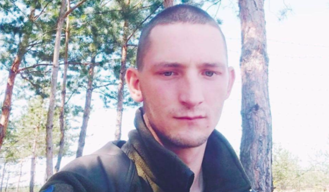 На фронті внаслідок пострілу снайпера загинув солдат з Вінниччини Олександр Карпика