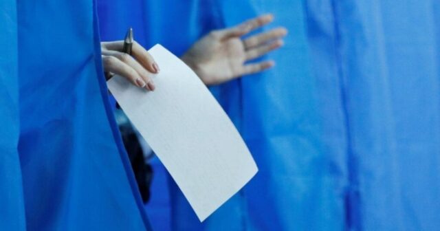 З особистими ручками і без дітей: в уряді затвердили правила голосування під час епідемії
