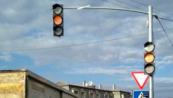 У Вінниці на виїзді з “Академічного” встановили світлофори. ФОТО
