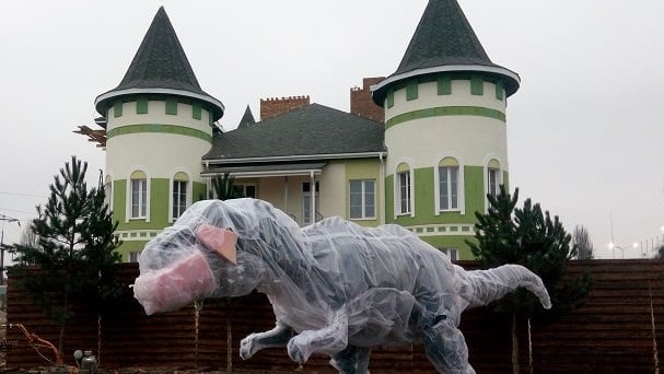 У Подільському зоопарку відтермінували відкриття “Резиденції Святого Миколая” і “Парку динозаврів”