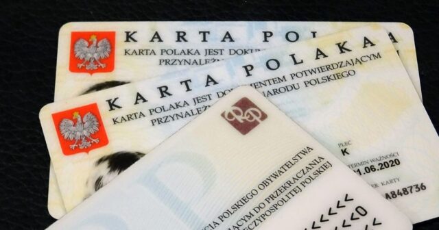 Генконсульство Польщі у Вінниці відновить приймання документів на отримання Карти Поляка