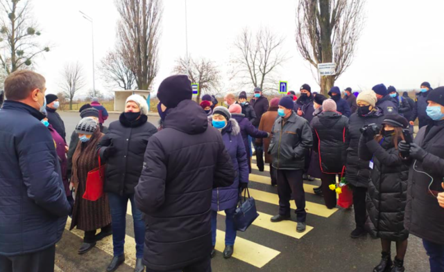 ЗМІ: Протестувальники перекрили міжнародну трасу на Вінниччині. ФОТО