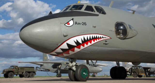 “Нестримні-3” і вінницький АН-26: як на борту вінницького літака з`явилась акуляча паща