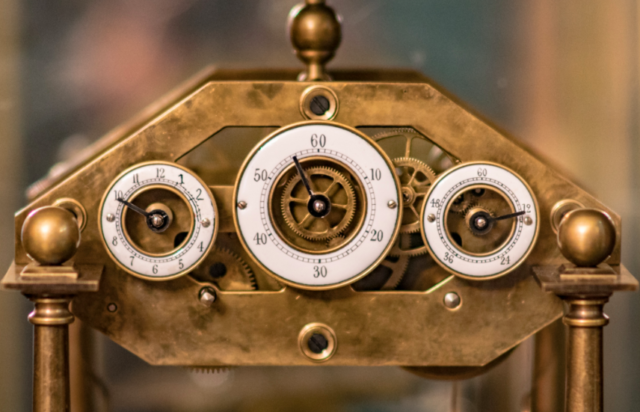 «Час та буденні речі»: у Вінниці відбудеться виставка старовинних годинників