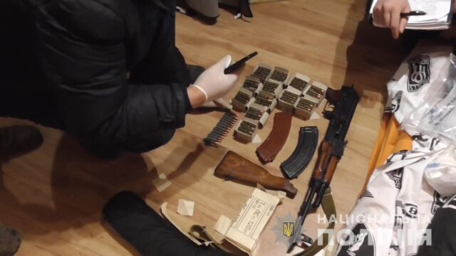 У Вінниці поліцейські вилучили зброю з готельно-ресторанного комплексу “кримінального авторитета”