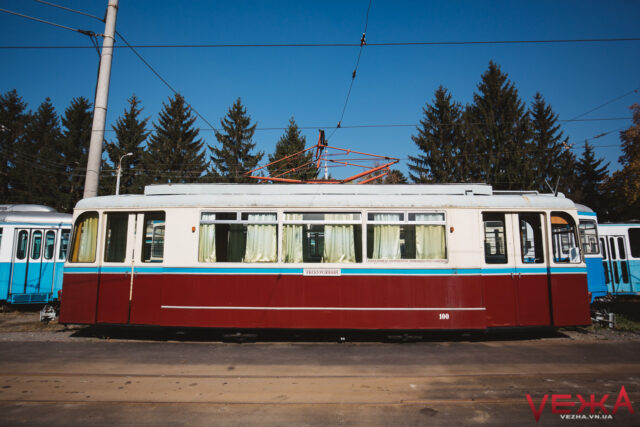 У Вінниці розпочався сезон екскурсій на ретро-трамваях