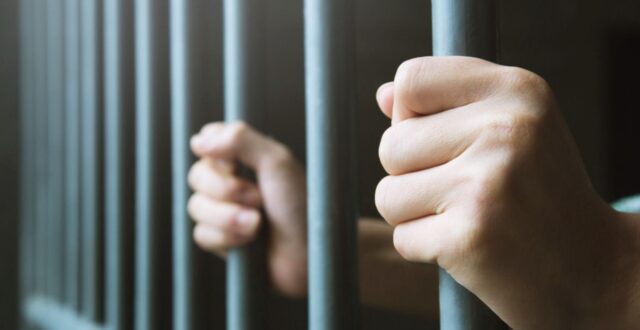 На Вінниччині чоловіка засудили до семи років тюрми за розпусні дії щодо малолітніх
