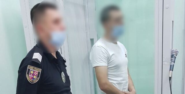 На Вінниччині патрульного підозрюють в отриманні 10 тисяч гривень хабаря