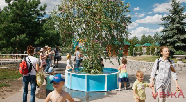 Вистава з Водяним і шоу мильних бульбашок: у “Подільському зоопарку” влаштують свято Івана Купала