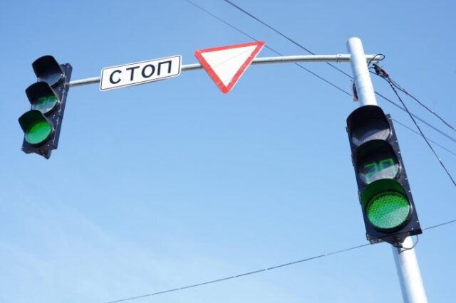 Вінничанка пропонує встановити світлофор на перехресті в Тяжилові. ПЕТИЦІЯ