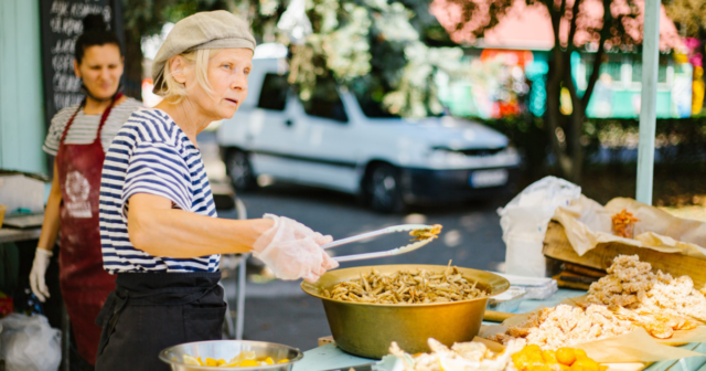 “Пекельні” соуси, морепродукти та безліч видів смаженого м’яса: у Вінниці розпочався триденний “Vinnytsia Food Fest”. ФОТОРЕПОРТАЖ