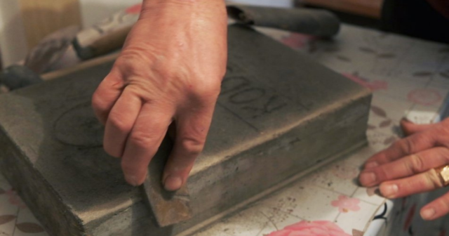 На Вінниччині чоловік створює бетонний “Кобзар” та облаштовує музей українського побуту у власному будинку. ФОТО, ВІДЕО