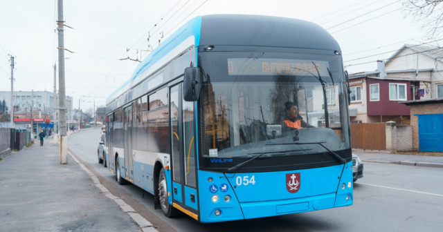 У Вінниці роблять “обкатку” восьмого у цьому році тролейбуса VinLine. ФОТО