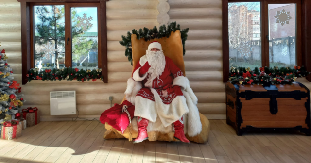 З дзвінкою колядою та смачною кутею: у “Подільському зоопарку” пропонують зустріти Різдво