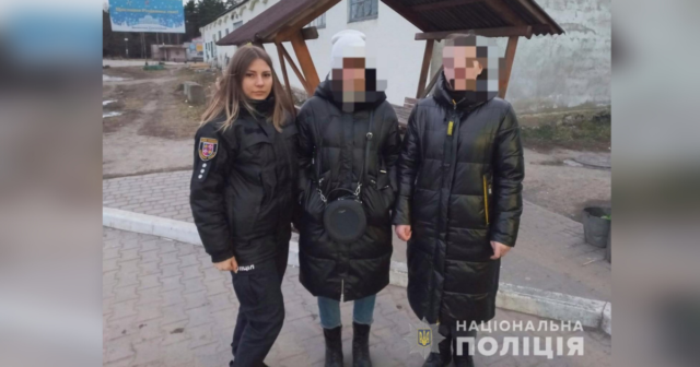Боялися, що не пустять гуляти: на Вінниччині поліція повернула додому двох розшукуваних неповнолітніх сестер