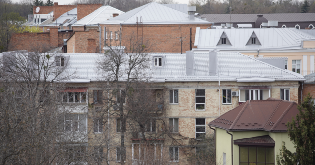 В центрі Вінниці відремонтувати дахи у двох житлових будинках