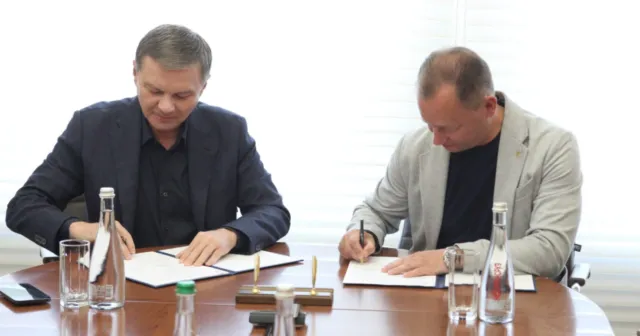 У Вінниці підписали угоду про співпрацю та партнерство вінницького муніципалітету з ТОВ “Юпаркс”