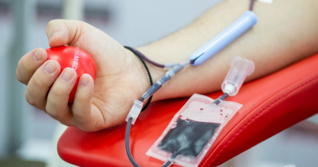 Вінницький обласний центр служби крові потребує донорів усіх груп крові з негативним резус-фактором