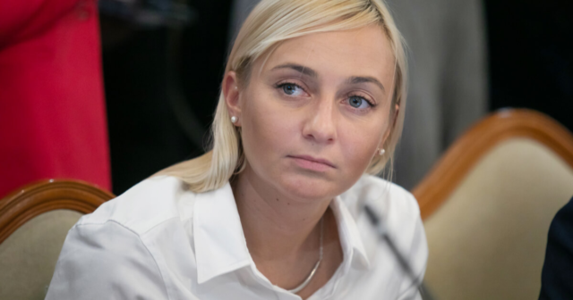 Нардепка з Вінниці Устінова очолить тимчасову слідчу комісію для нагляду за постачанням зброї в Україну