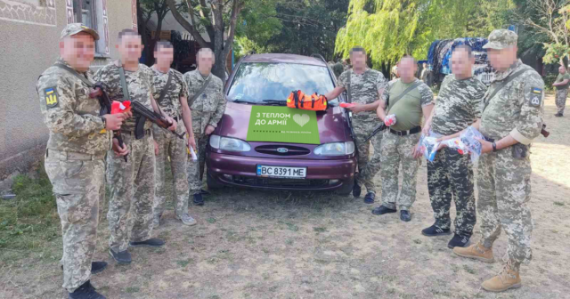 Лісівники Вінниччини передали автомобілі для потреб Збройних сил України та тероборони