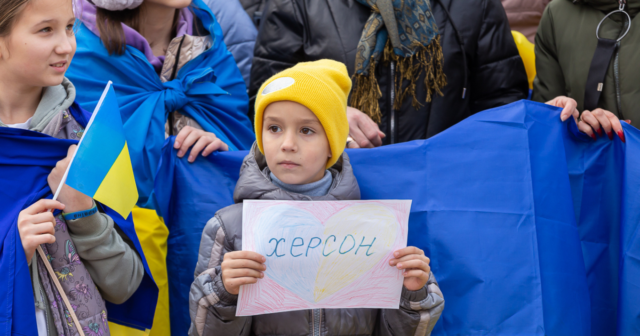 “Херсон – це Україна”: у Вінниці відбулася акція з нагоди повернення Херсону під контроль України. ФОТОРЕПОРТАЖ
