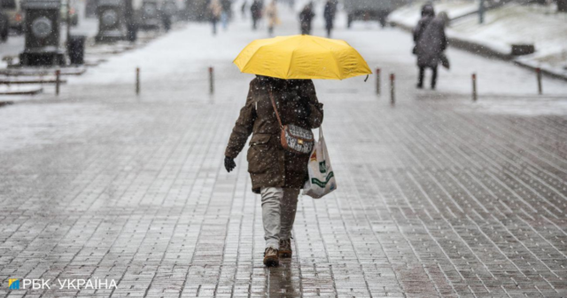 Пориви вітру, мокрий сніг і ожеледиця: у Вінниці та області днями очікується ускладнення погодних умов