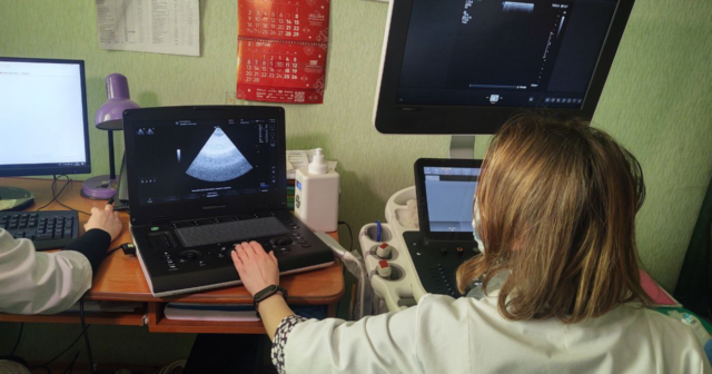 Вінницька міська клінічна лікарня отримала сучасний УЗД-апарат та чотири датчики для ультразвукових досліджень