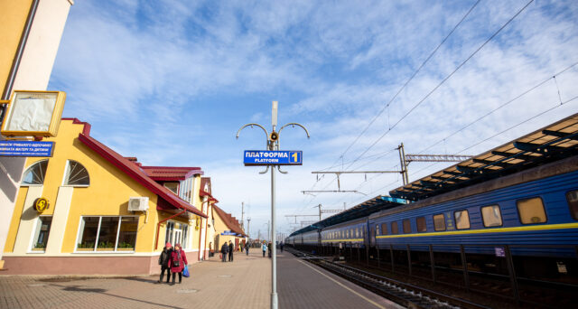 Програма “Залізна українізація”: “Укрзалізниця” запрошує обрати нову назву для Південно-Західної залізниці