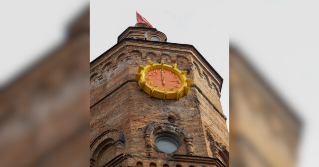 У Вінниці на Вежу Артинова повернули відремонтовані та оновлені годинники