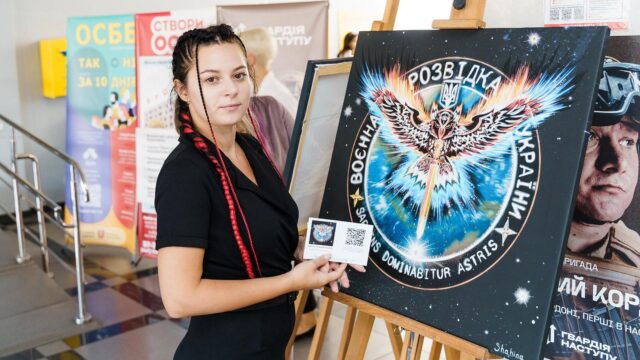У Вінниці експонуватимуть благодійну виставку картин “Glory to Ukraine” Діани Подолянчук