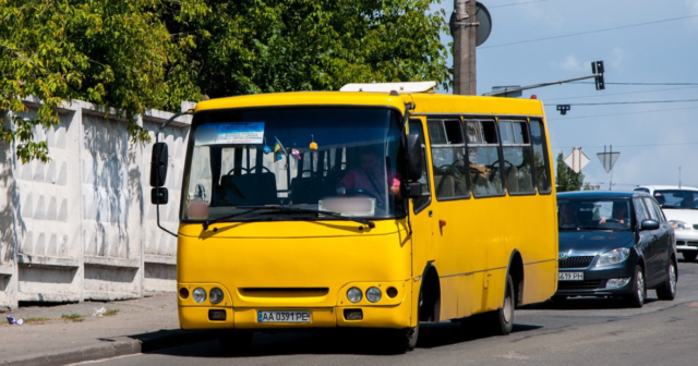 У Вінницькій громаді відновлюють роботу маршрутного таксі №30Б Щітки — Центральний автовокзал